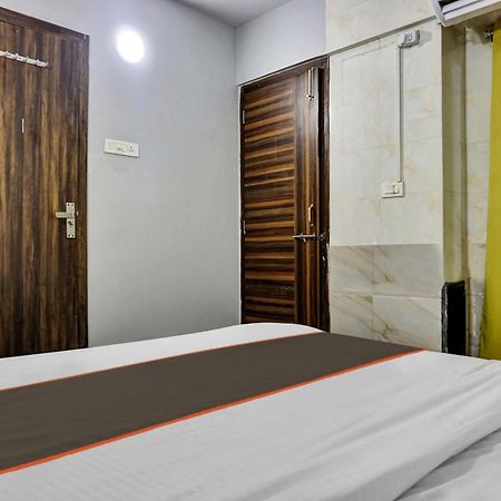 Collection O Baner Executive Stays Poona Buitenkant foto
