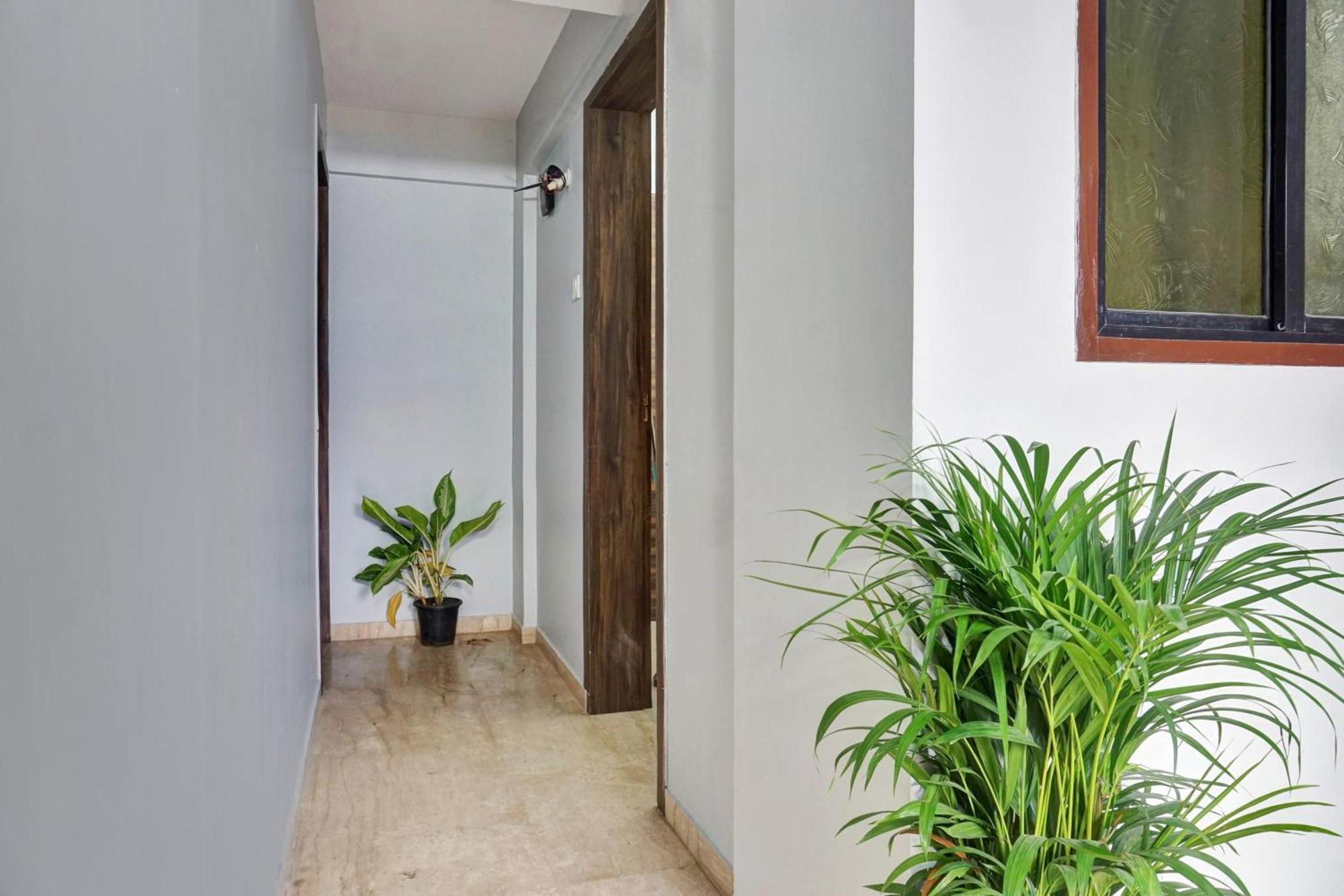 Collection O Baner Executive Stays Poona Buitenkant foto