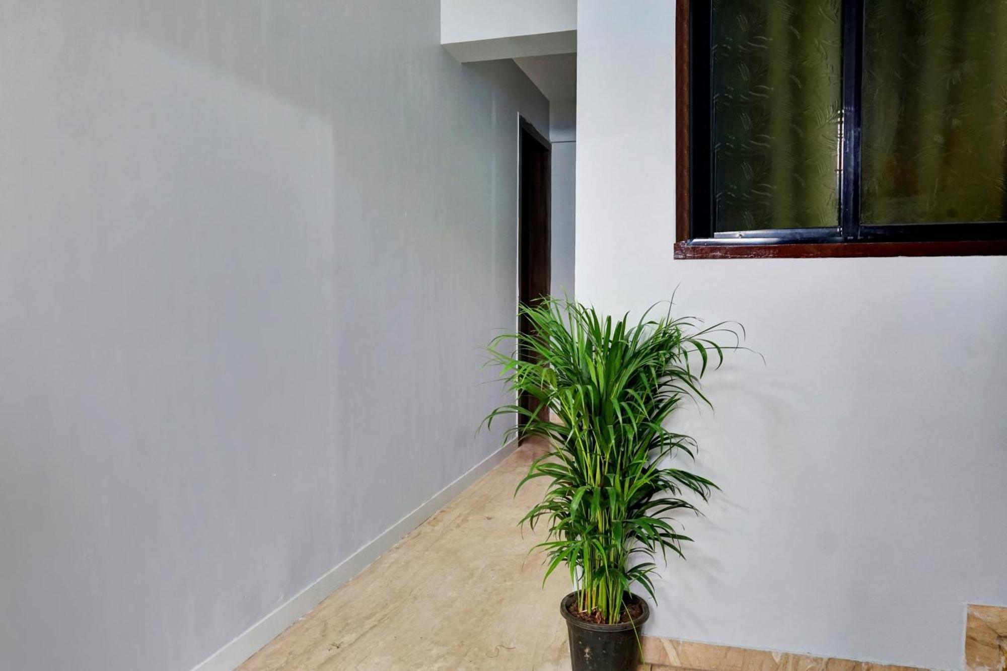 Collection O Baner Executive Stays Poona Buitenkant foto