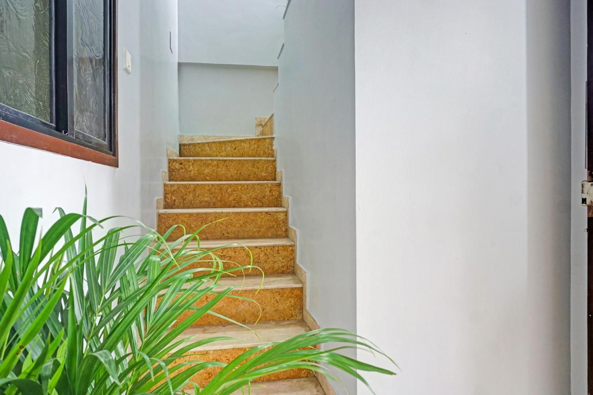 Collection O Baner Executive Stays Poona Buitenkant foto